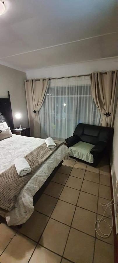 Aandrus Guesthouse 布隆方丹 外观 照片
