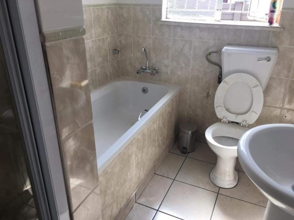 Aandrus Guesthouse 布隆方丹 外观 照片