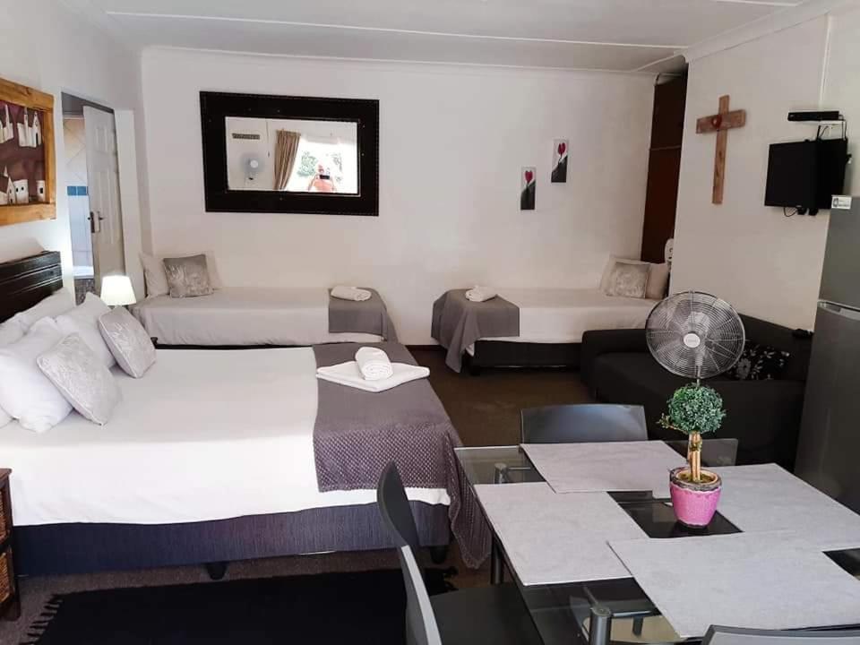 Aandrus Guesthouse 布隆方丹 外观 照片