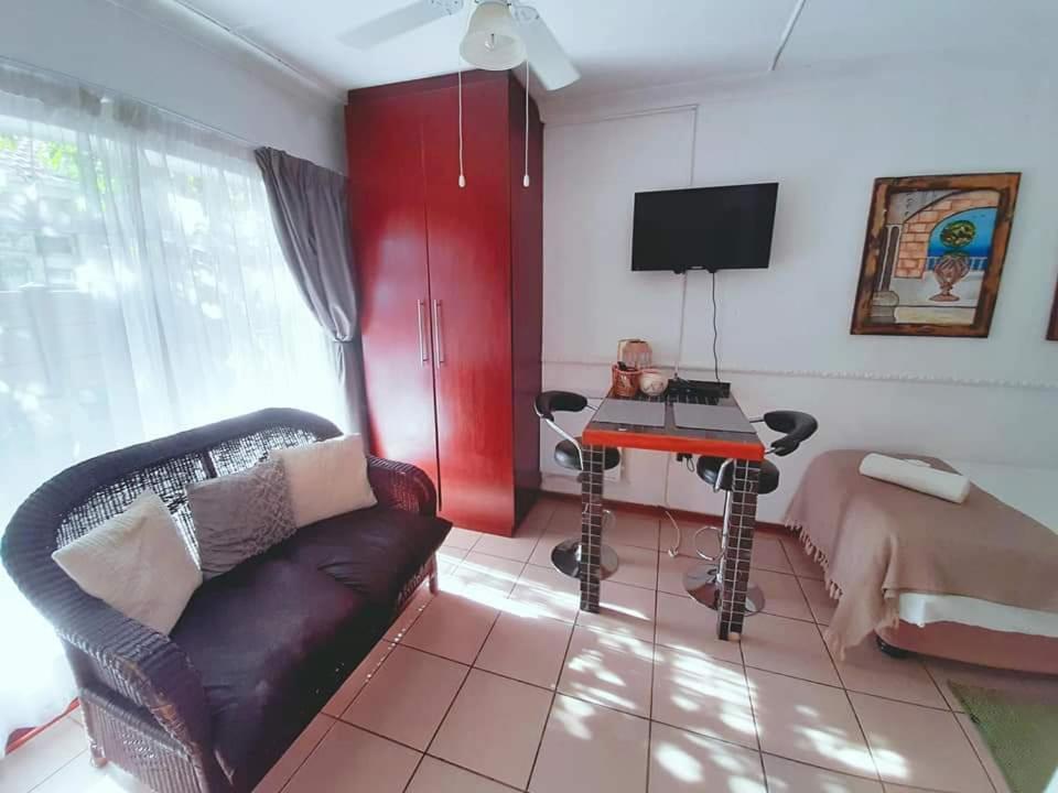 Aandrus Guesthouse 布隆方丹 外观 照片